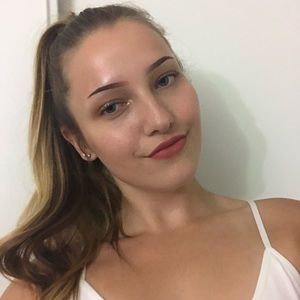 Meet your Posher, Arianna